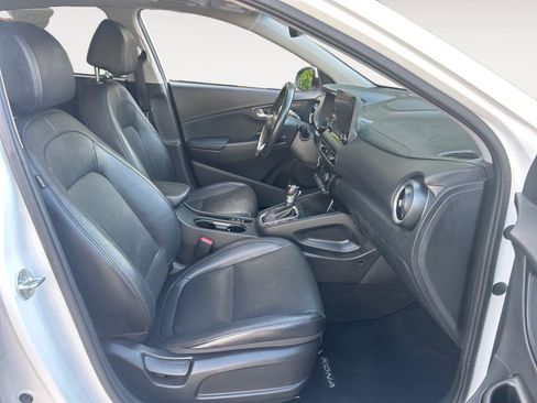 Used 2022 Hyundai Kona Limited FWD image 15