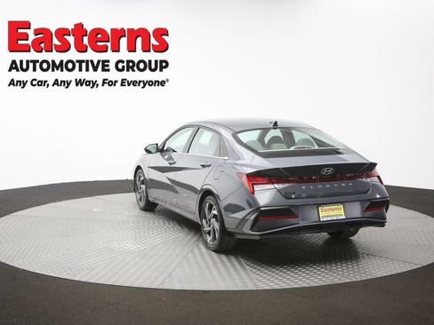 Used 2025 Hyundai Elantra SEL FWD image 67