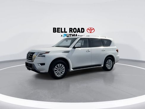 Used 2024 Nissan Armada SV image 4