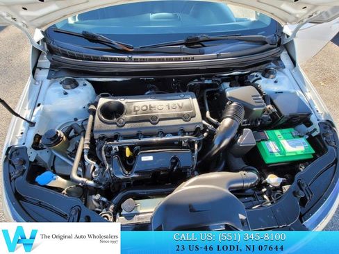 Used 2012 Kia Forte EX image 20