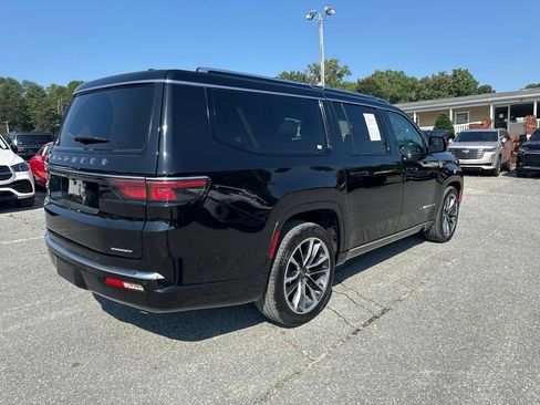 Used 2024 Jeep Wagoneer L Series III w/ Premium Group I AWD/4WD image 5