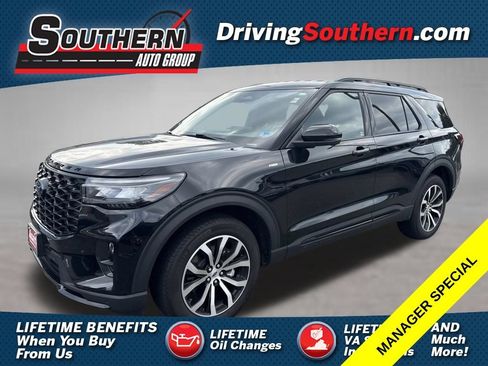Used 2025 Ford Explorer ST-Line AWD/4WD image 1