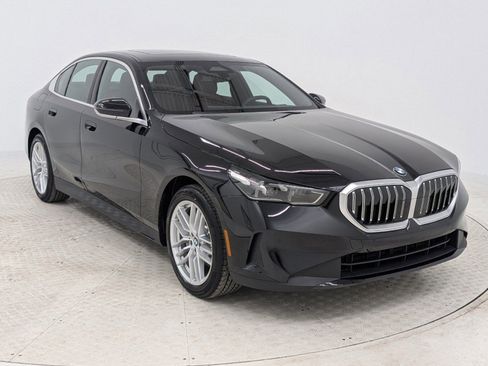 Used 2025 BMW 530i image 22