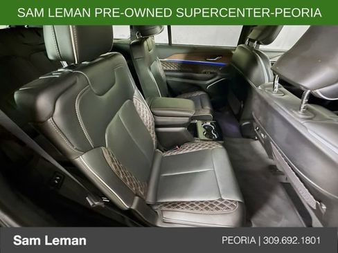Used 2021 Jeep Grand Cherokee L Summit w/ Luxury Tech Group V AWD/4WD image 28