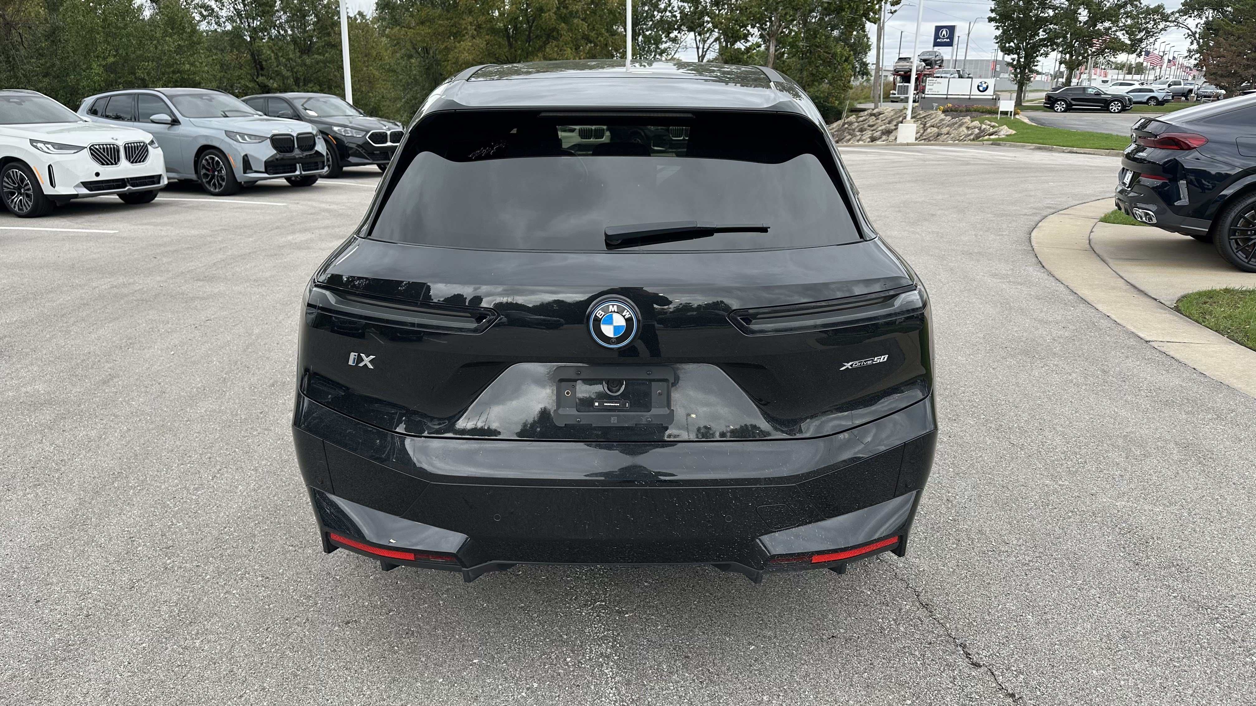 Certified 2024 BMW iX xDrive50 w/ Sport Package AWD/4WD image 8