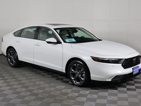 Certified 2024 Honda Accord EX-L image 4