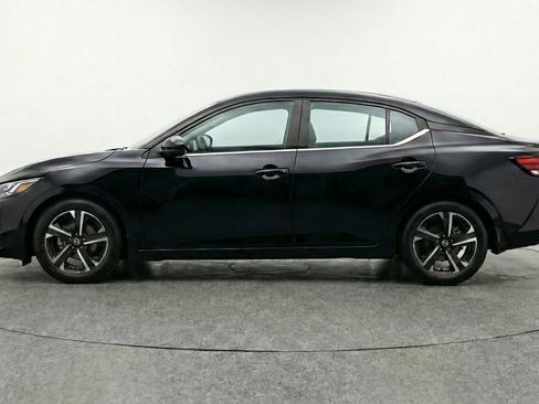 Used 2025 Nissan Sentra SV FWD image 5