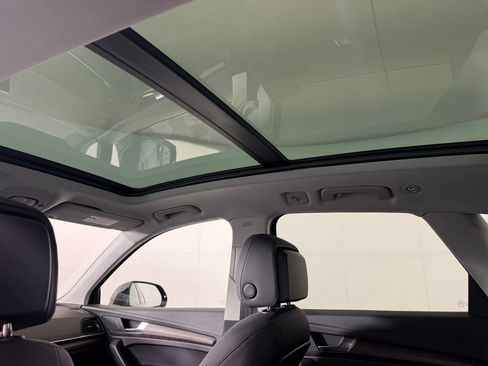 Used 2025 Audi Q5 2.0T Premium w/ Convenience Plus Package image 15