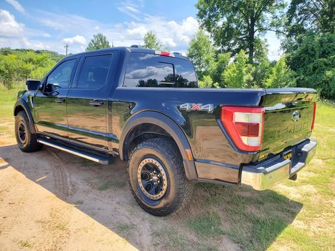 Used 2021 Ford F150 Lariat w/ Trailer Tow Package AWD/4WD image 8