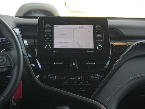 Used 2023 Toyota Camry SE FWD image 20