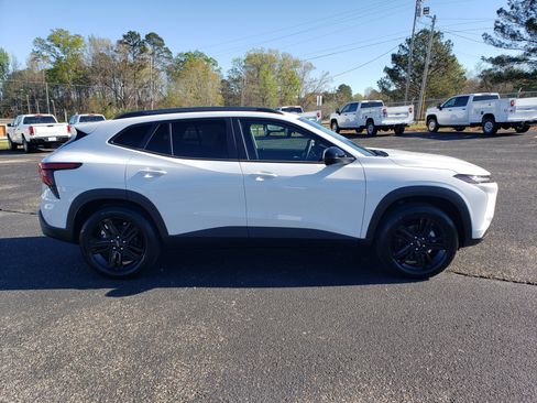 New 2026 Chevrolet Trax ACTIV w/ Driver Confidence Package image 5