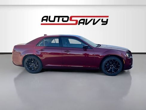 Used 2023 Chrysler 300 Touring w/ Sport Appearance Package RWD image 8