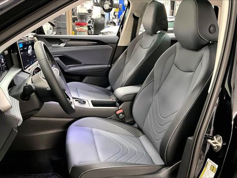 New 2026 Volkswagen Tiguan SE image 11