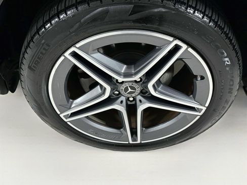 Used 2024 Mercedes-Benz GLS 450 4MATIC image 35