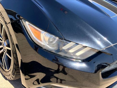 Used 2016 Ford Mustang Premium image 28