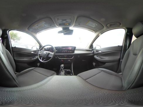 Used 2025 Buick Encore GX Preferred FWD image 42