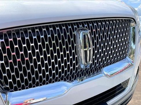 Used 2022 Lincoln Navigator Reserve AWD/4WD image 31