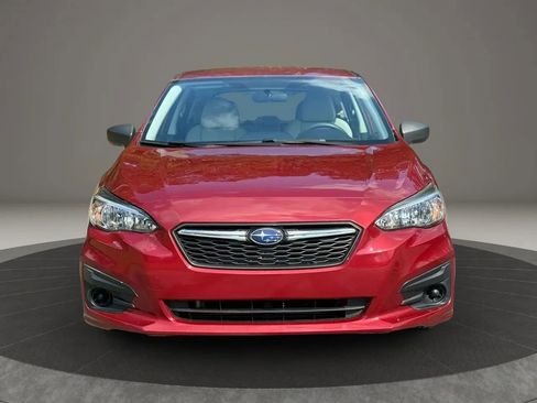 Used 2019 Subaru Impreza 2.0i image 2