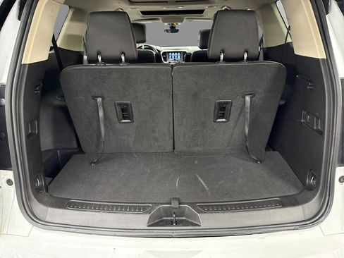 Used 2023 GMC Acadia Denali w/ Denali Ultimate Package image 10