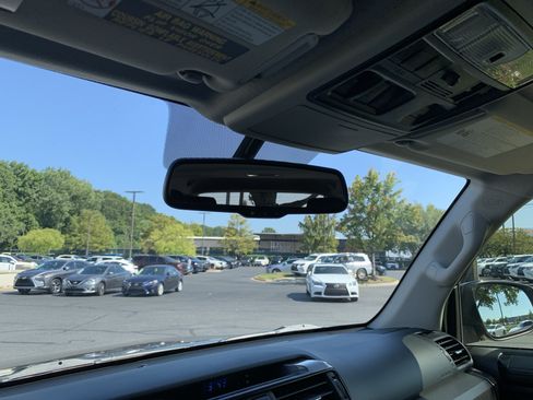 Used 2019 Toyota 4Runner Limited AWD/4WD image 27