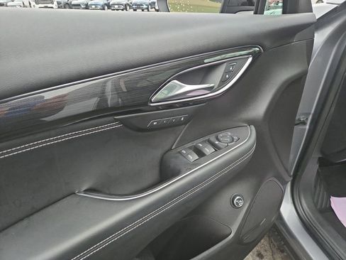 Used 2022 Buick Envision Essence w/ Sport Touring Package image 11