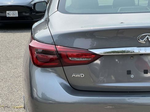 Used 2019 INFINITI Q50 Luxe w/ Essential Package (3.0T Luxe) AWD/4WD image 12