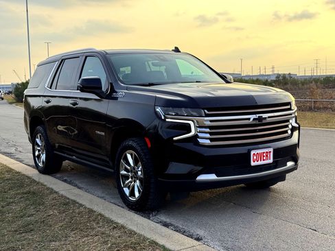 Used 2021 Chevrolet Tahoe High Country w/ Premium Package image 4