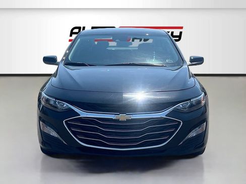Used 2025 Chevrolet Malibu LT FWD image 2