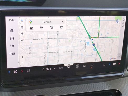 New 2026 Ford Expedition Active image 22