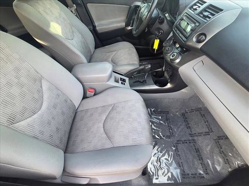 Used 2012 Toyota RAV4 image 18