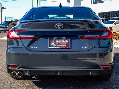 Used 2025 Toyota Camry XSE FWD image 5