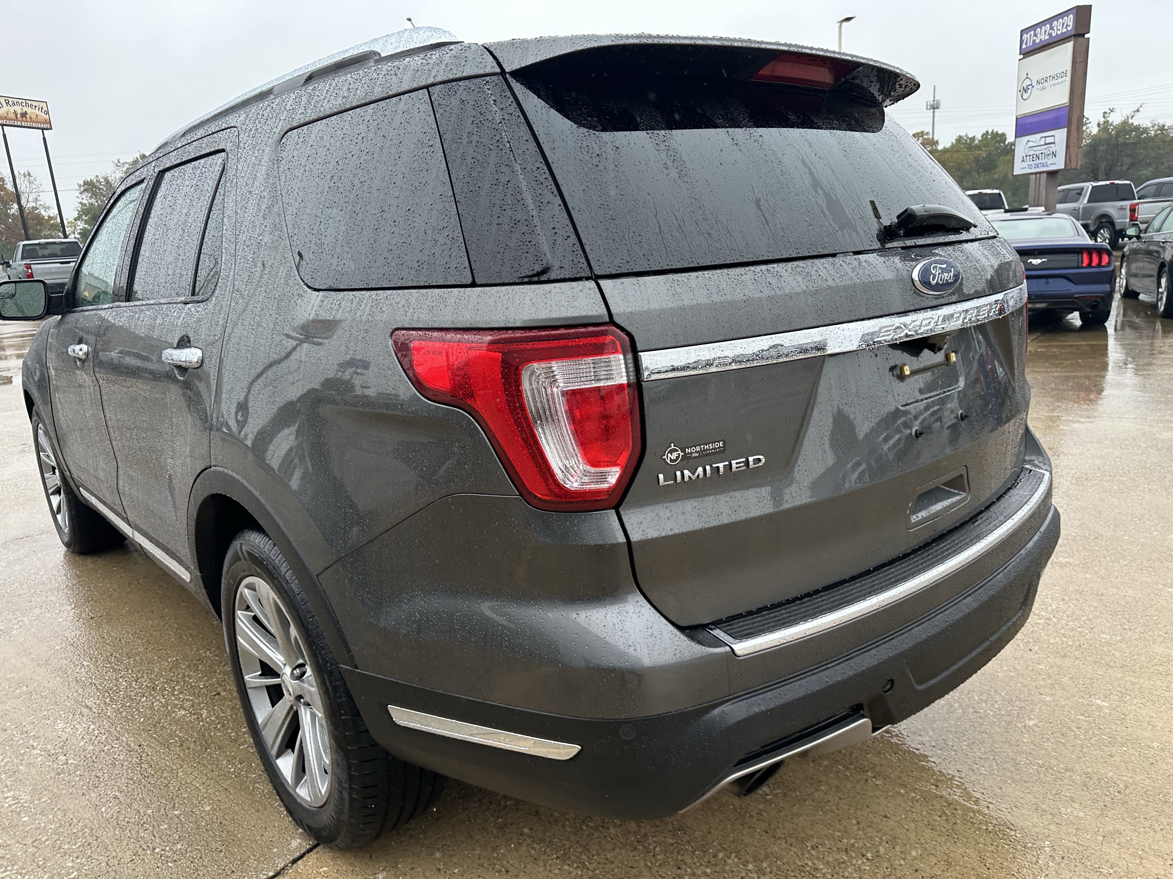 Used 2018 Ford Explorer Limited FWD image 5