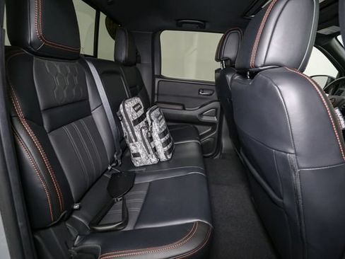 Used 2023 Nissan Frontier PRO-4X w/ Pro-4X Premium Package AWD/4WD image 17