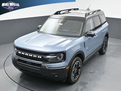 Used 2025 Ford Bronco Sport Outer Banks w/ Outer Banks Tech Package+ image 11