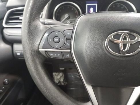 Used 2022 Toyota Camry LE image 25
