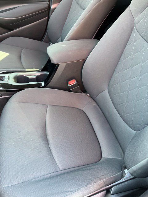Used 2021 Toyota Corolla LE FWD image 6