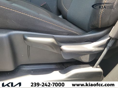 Used 2020 Chevrolet Traverse LS FWD image 24