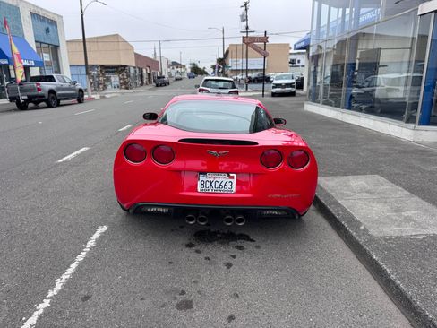 Used 2012 Chevrolet Corvette Grand Sport w/ 3LT Preferred Equipment Group RWD image 4