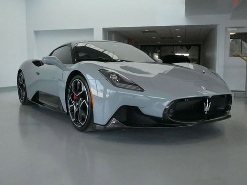 Used 2023 Maserati MC20 Coupe RWD image 1