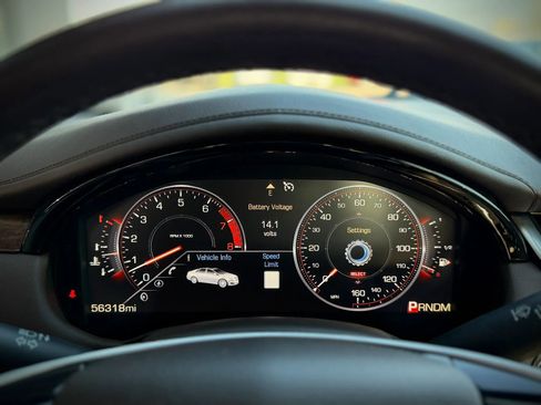 Used 2013 Cadillac XTS Premium image 15