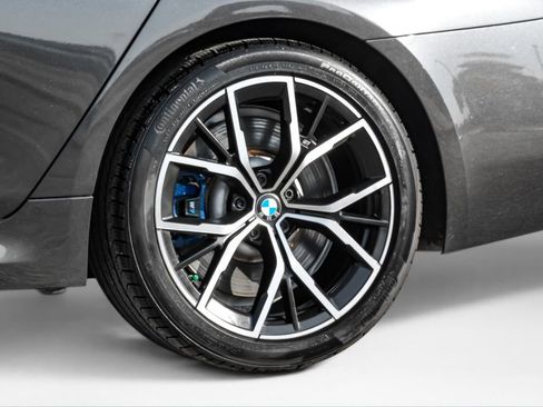 Used 2023 BMW M550i xDrive w/ Dynamic Handling Package AWD/4WD image 60