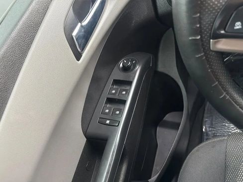 Used 2016 Chevrolet Sonic LT FWD image 10