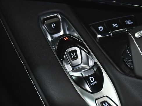 Used 2024 Chevrolet Corvette Stingray Preferred Conv w/ Z51 Performance Package RWD image 28