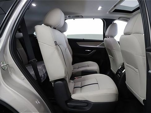 Used 2025 MAZDA CX-90 Plug-In Hybrid w/ Preferred image 24