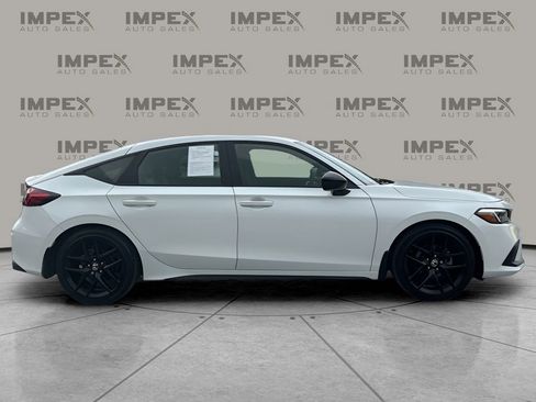 Used 2024 Honda Civic Sport image 6