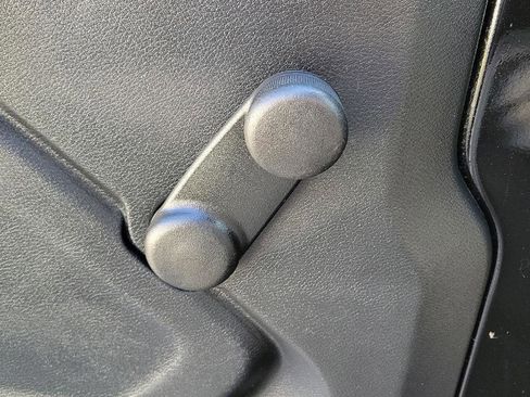 Used 2018 Jeep Wrangler Unlimited Sport image 8