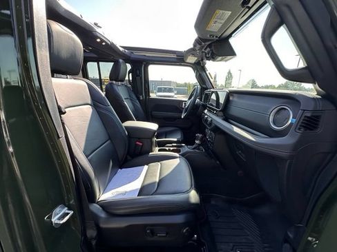 Used 2024 Jeep Wrangler High Altitude AWD/4WD image 29