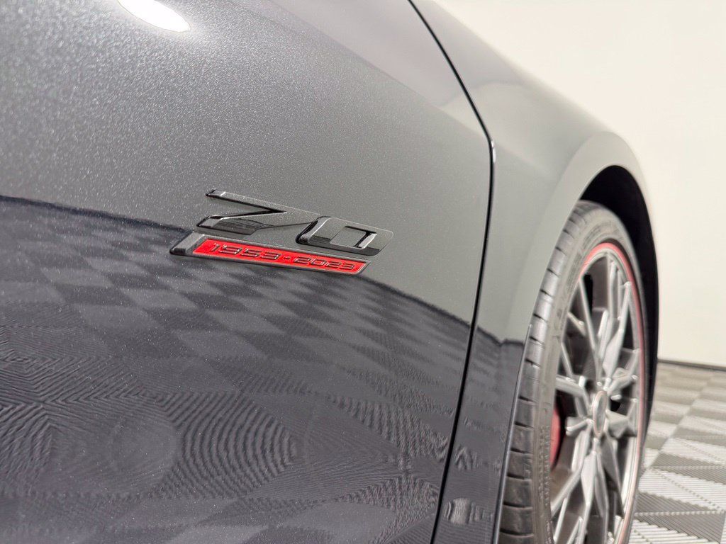 Used 2023 Chevrolet Corvette Stingray Premium Conv w/ Z51 Performance Package RWD image 17