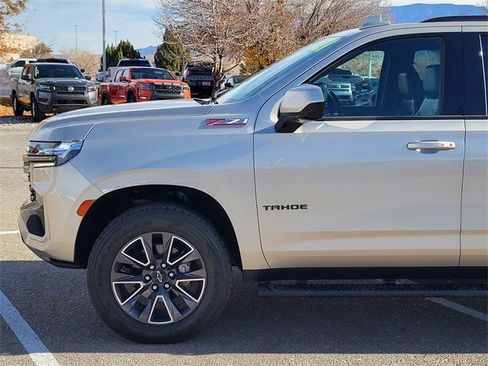 Used 2021 Chevrolet Tahoe Z71 image 9