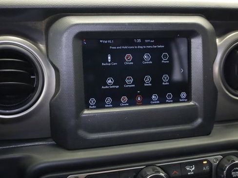 Used 2023 Jeep Wrangler Unlimited Sport AWD/4WD image 21